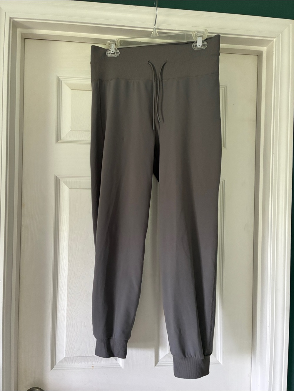 Vuori Slate Gray Performance Joggers